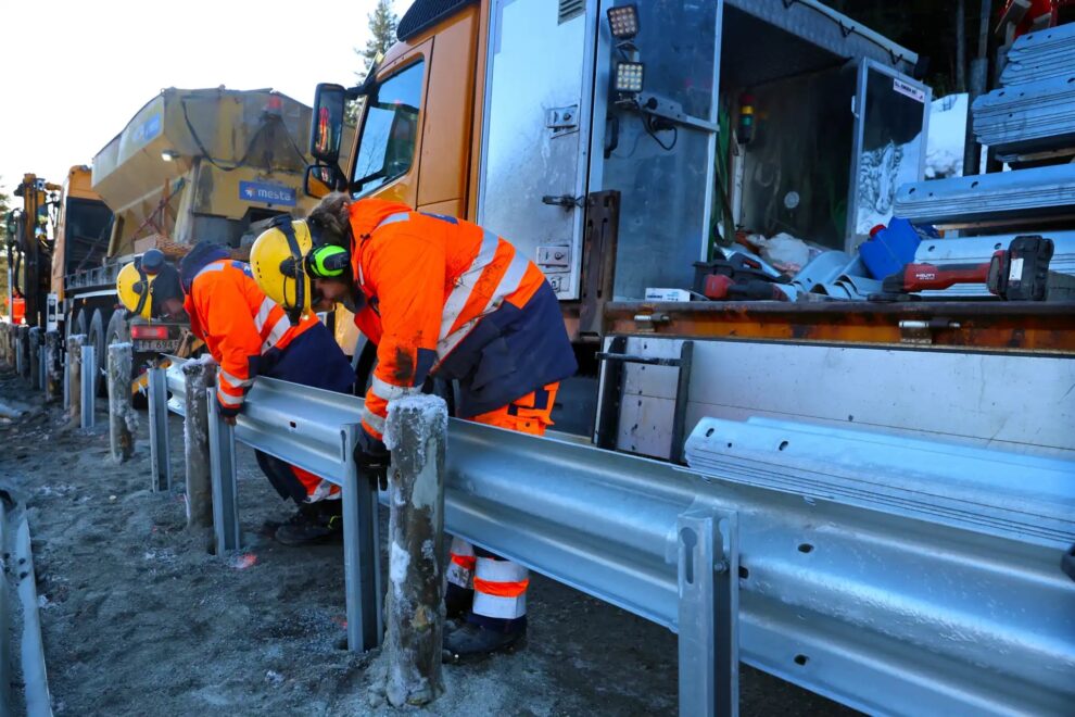 Norway’s largest road contractor sells barrier business