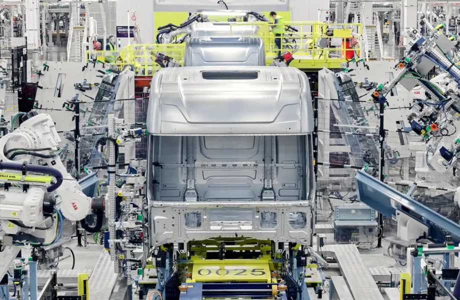 Scania opens €1.9bn manufacturing hub in China