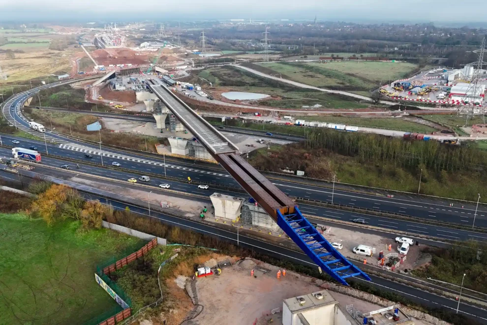 HS2 pushes 4,600-tonne bridge over M6 in UK first
