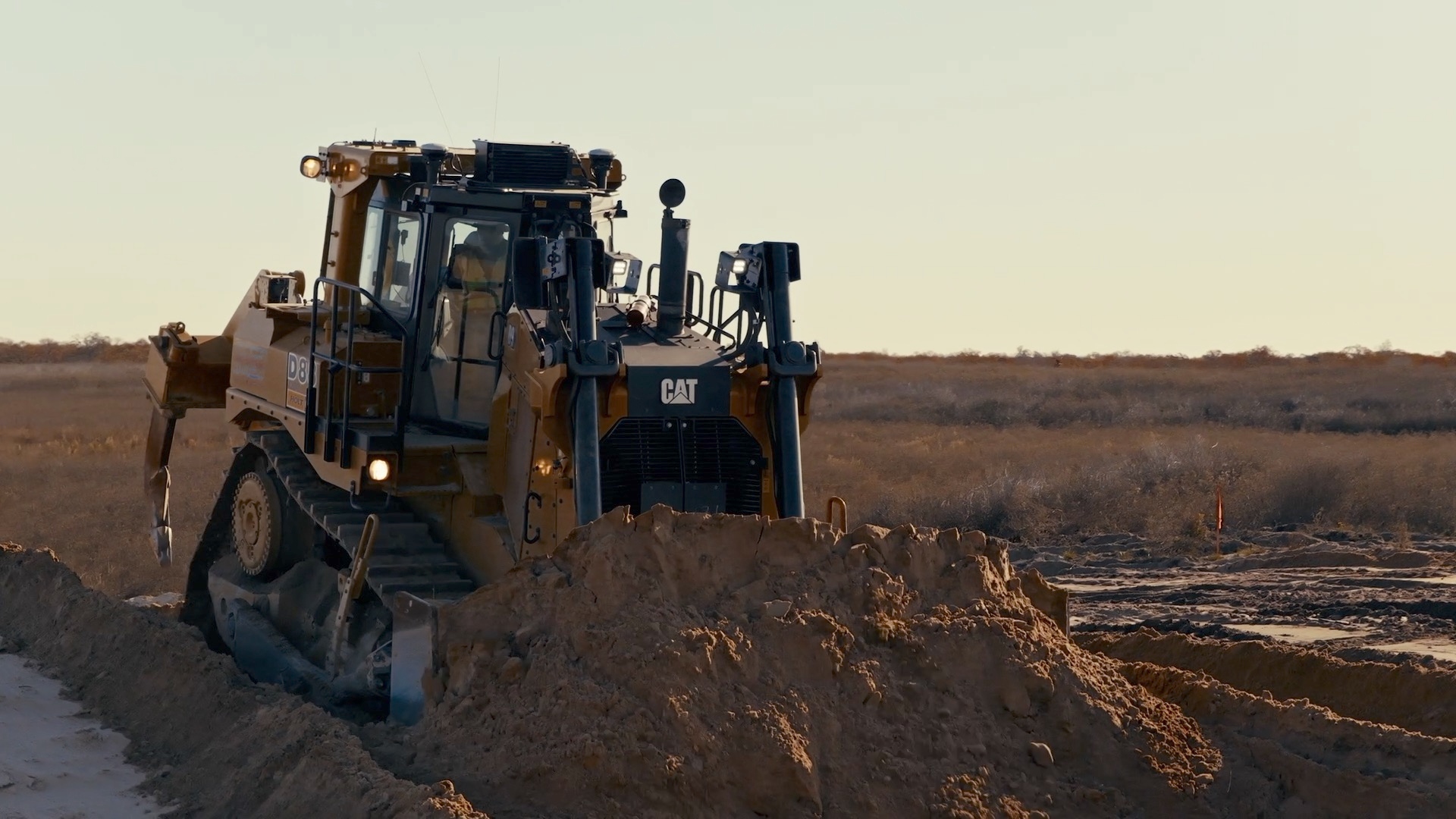 Breaks ground on $400M Texas solar cell plant
