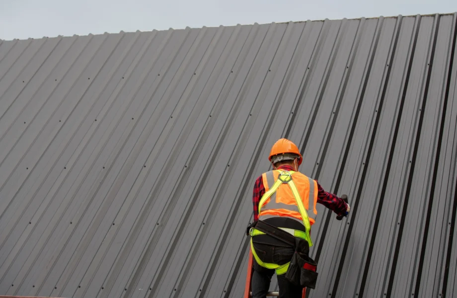 Roofer crisis threatens Swedish construction